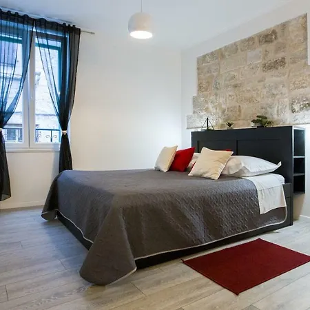 Julije Rooms Guest house 3*
