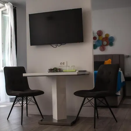 Gostinjska kuća Julije Rooms 3*